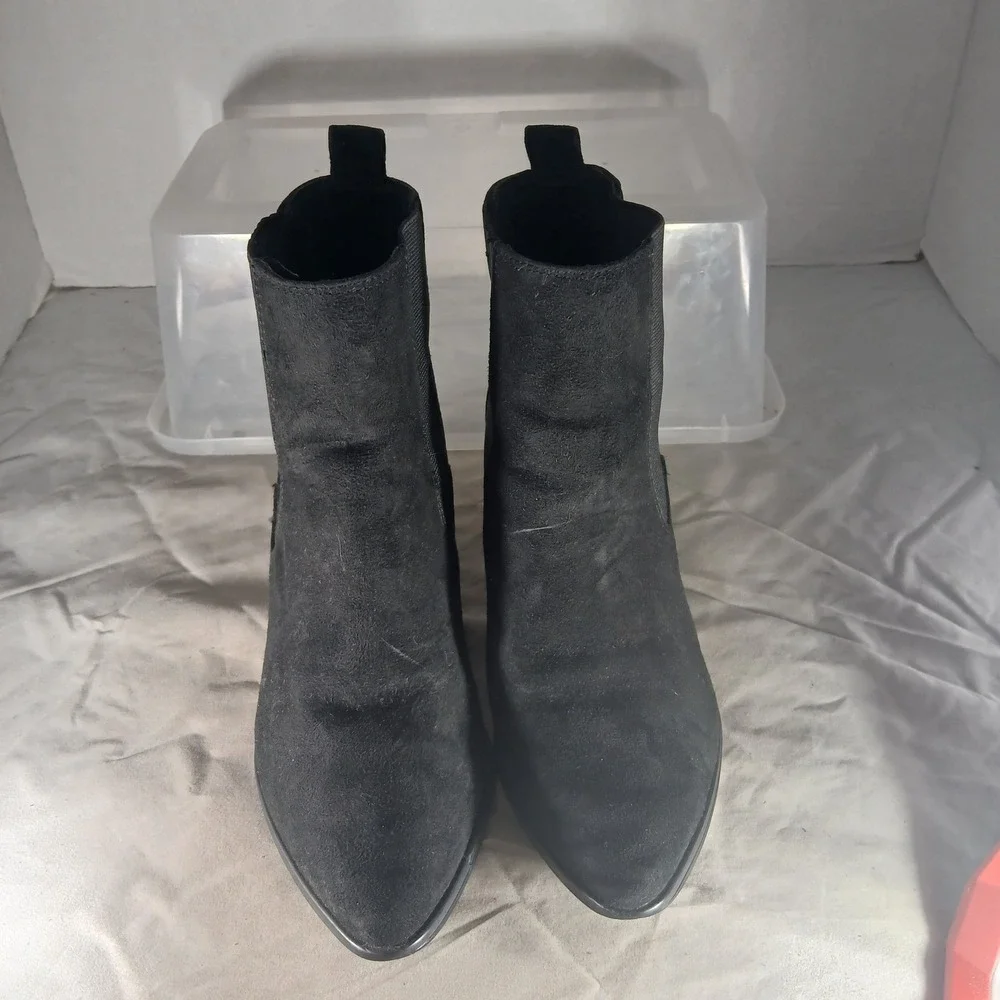 Nine West Taye Ankle Boots 8M Black Faux Suede Pointed Toe Block Heel‎ Booties